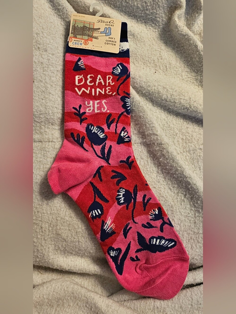 Blue Q Dear Wine Yes Womens Crew Socks